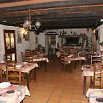 Du Parc 3* מונטיניאק