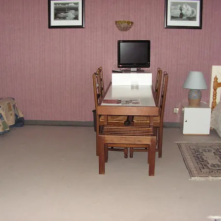 Du Parc 3* 몽티냑